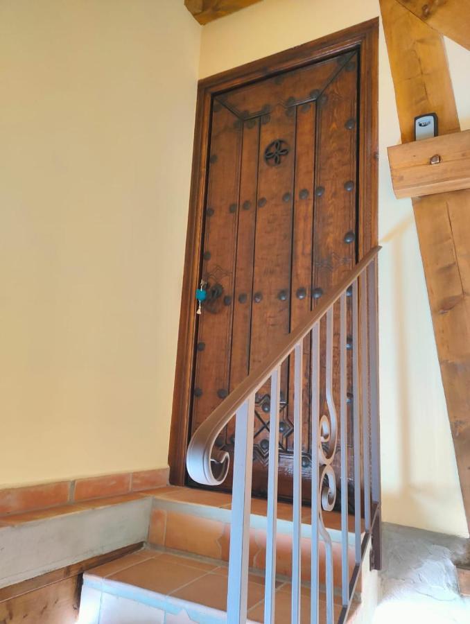 Entre Galets Apartment Sauveterre-de-Bearn Bagian luar foto